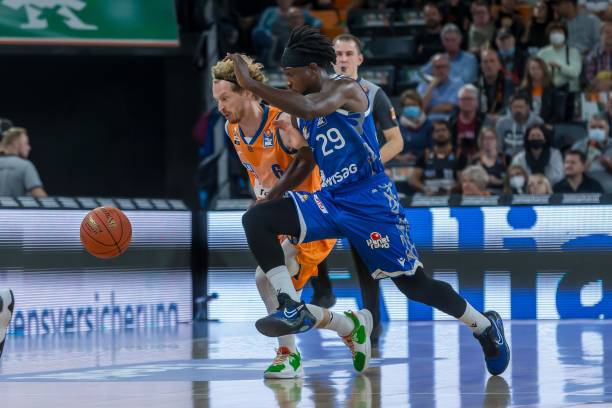 为球队拿下 为球队拿下