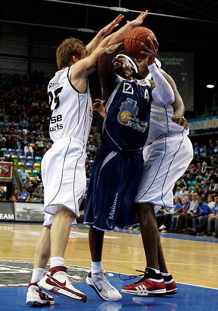 与全额转会 与全额转会